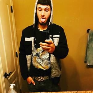 Meet your Posher, Derek